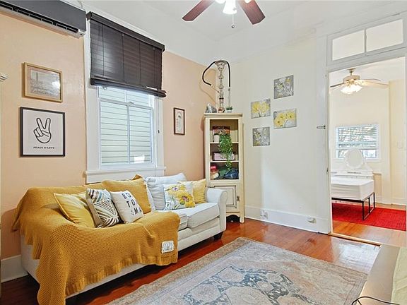 4th image of 1720 Josephine St #B