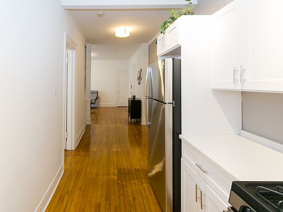5th image of 439 W Melrose St #C1