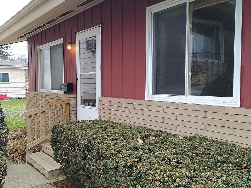 1st image of 851 Jonathan Ave