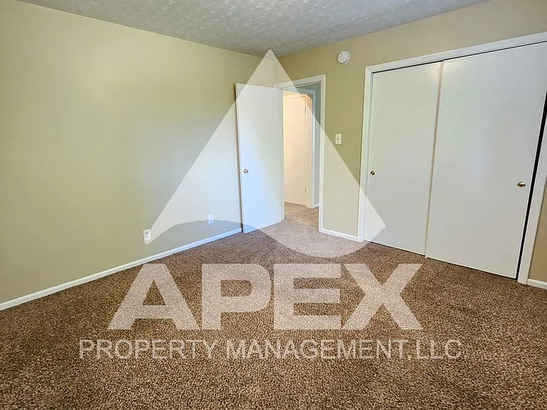 Springdale Apartments — Photo 45