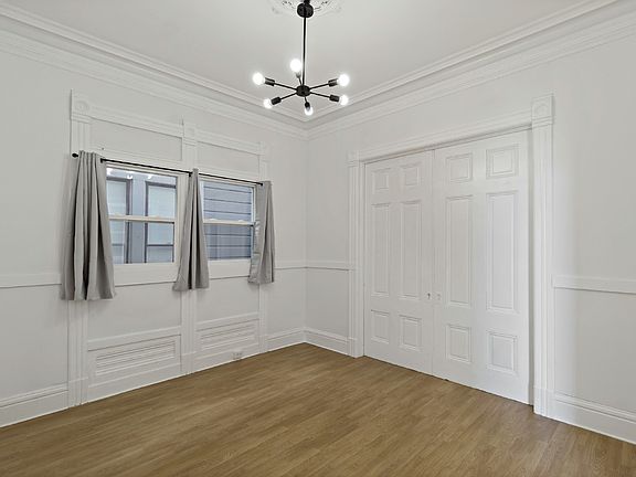 5th image of 2129 Pine St
