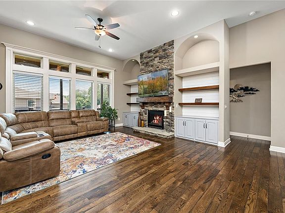 5th image of 12770 N Arbor Way