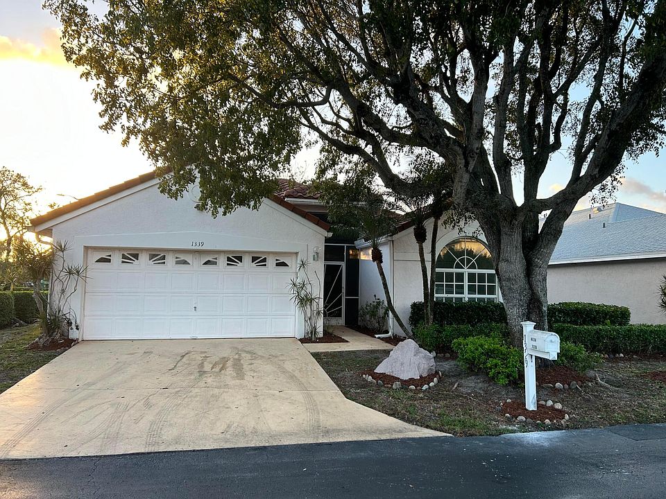 1st image of 1339 Fairfax Circle E