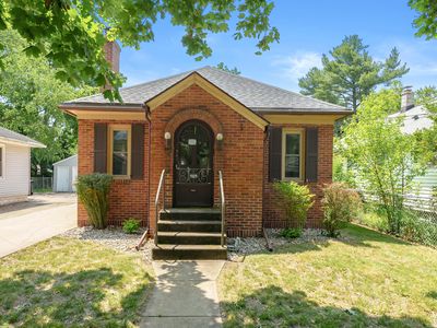 909 Dayton Ave, Kalamazoo, MI, 49048