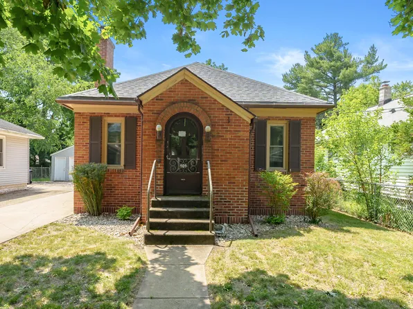 909 Dayton Ave, Kalamazoo, MI 49048