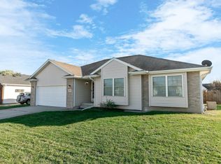 1637 Morton St, Lincoln, NE 68521