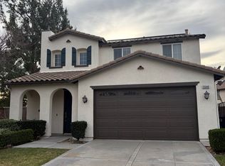 5548 Hartness Ct, Fontana, CA 92336