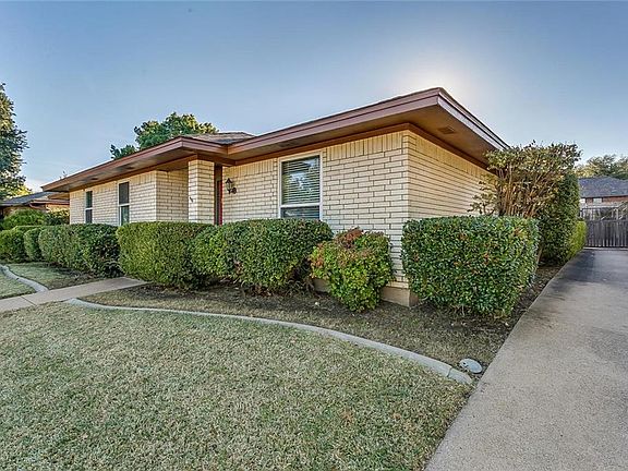 3rd image of 6932 Winchester Pl