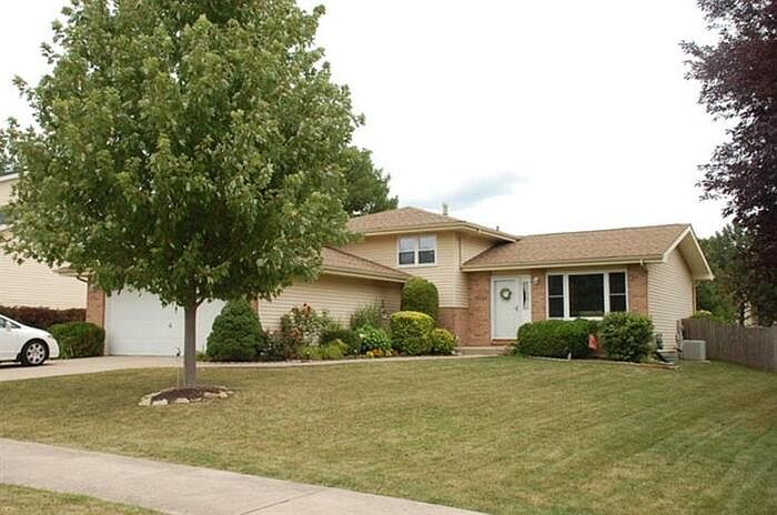 1st image of 1936 William Dr
