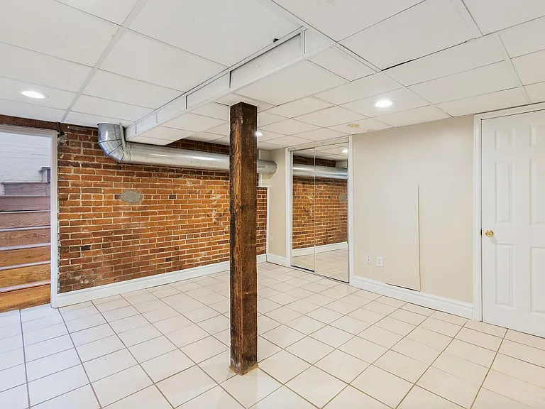 509 W 8th Ave — Photo 21