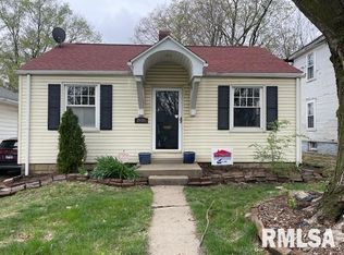 2409 S 11th St, Springfield, IL 62703