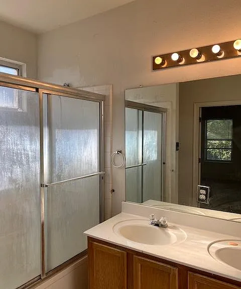 810 N Creek Blvd — Photo 5