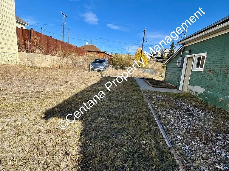 530 N Franklin St — Photo 27