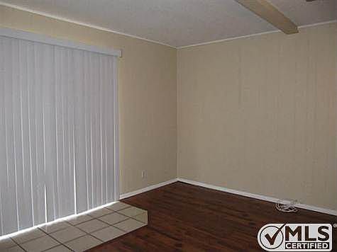 5th image of 1050 Meadowbrook Dr