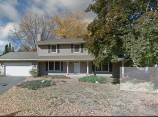 2459 Virginia Cir, Roseville, MN 55113