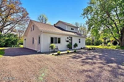 1st image of 150 Garden Dr