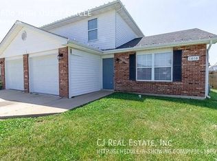 1608 High Quest Cir, Columbia, MO 65202