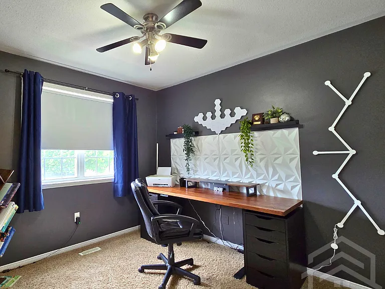 48 Tulip Dr — Photo 8