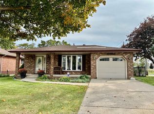 3596 Hemlock Rd, Windsor, ON N8R1Z9