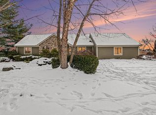 1335 Silo Ridge Dr, Ann Arbor, MI 48108