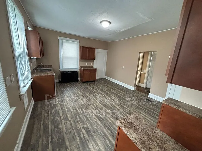 1581 Madison Ave — Photo 14