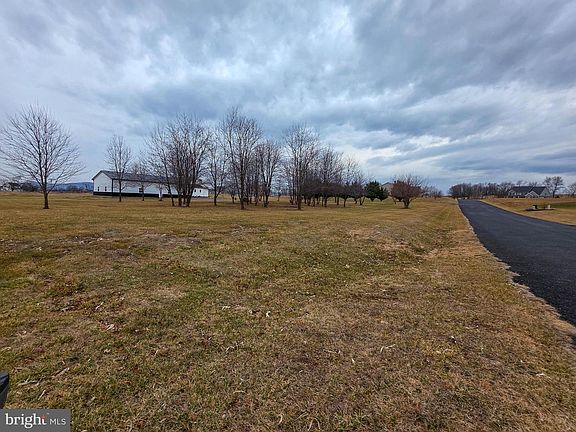 3rd image of 6108 Scarlet Oak Dr