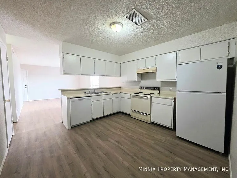 3007 W Louisiana Ave #9 — Photo 3
