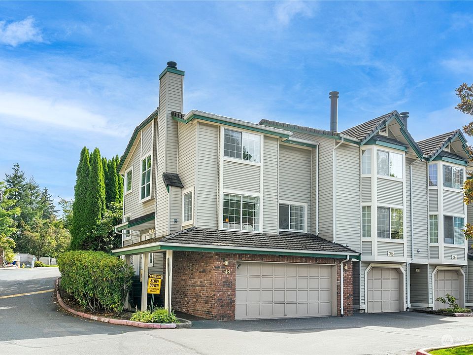 1st image of 748 122nd Avenue NE