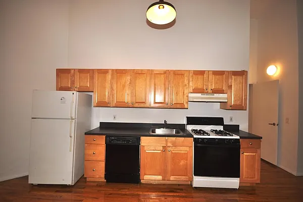 Rented by Corcoran | media 23