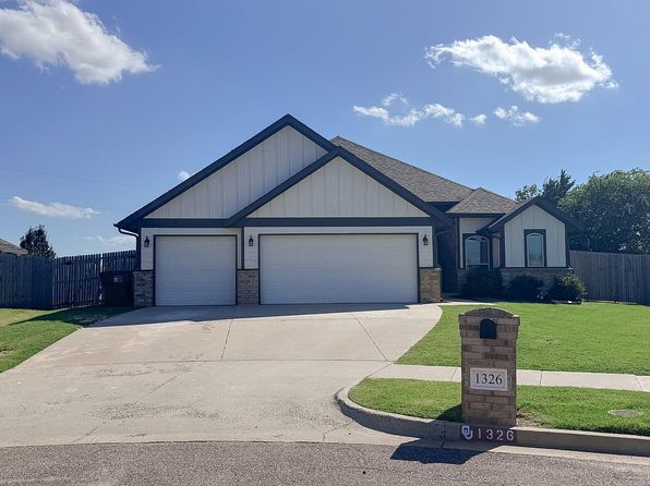 1326 Pebble Pond Dr