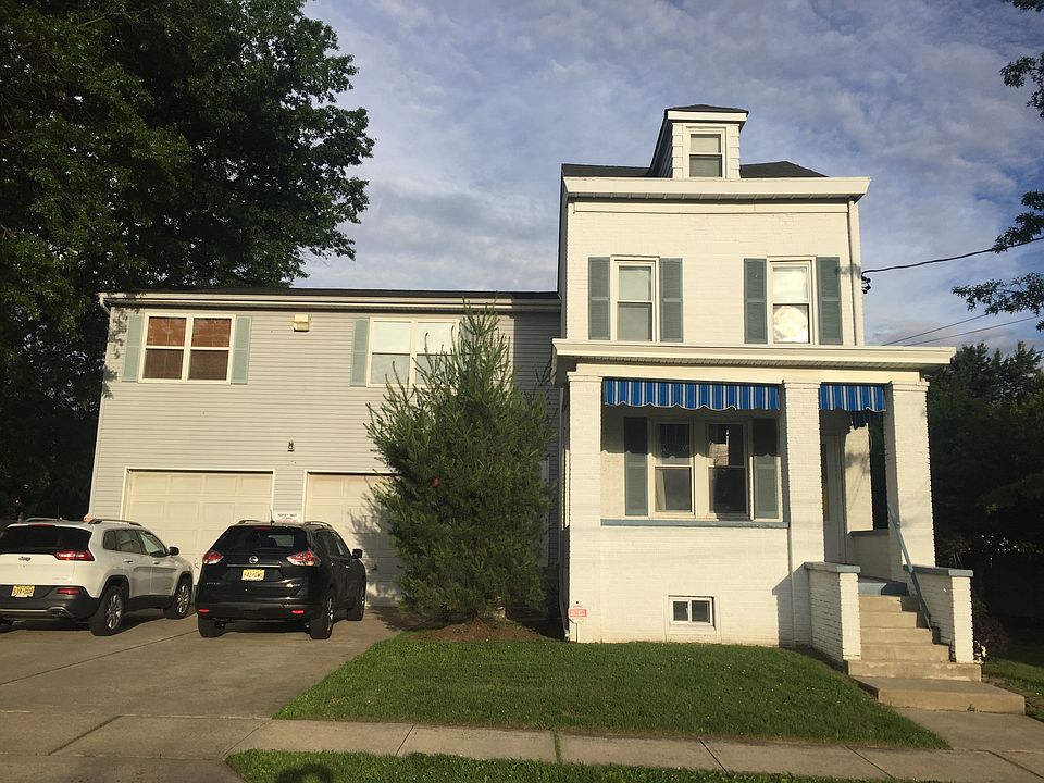 16 A Volusia Ave