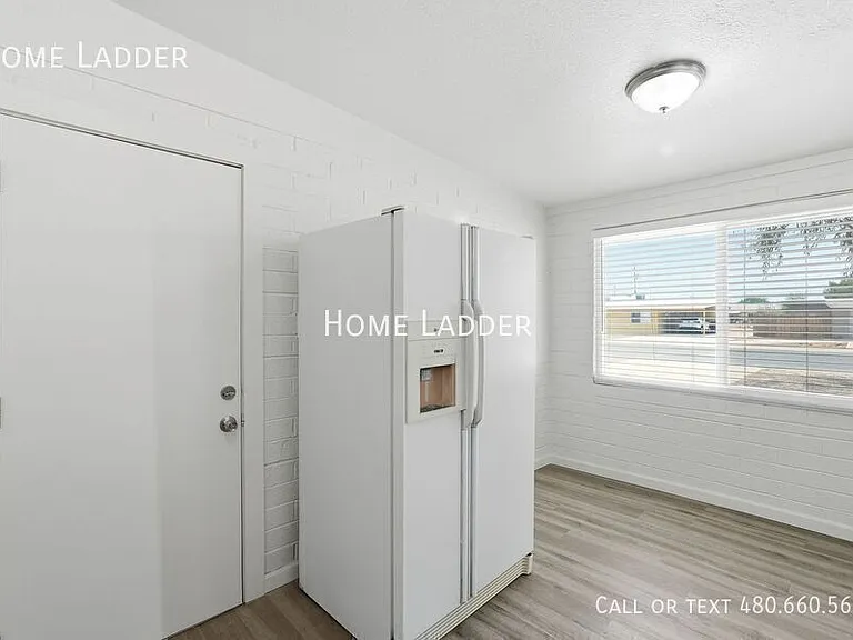 596 W Harding Ave — Photo 10