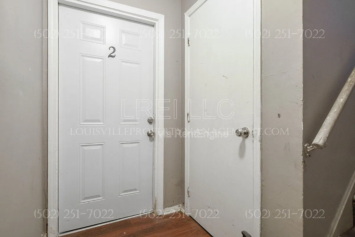 Building Photo - 6512 Hackel Dr #2