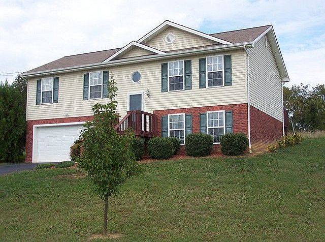 1st image of 120 Magnolia Grove Ct
