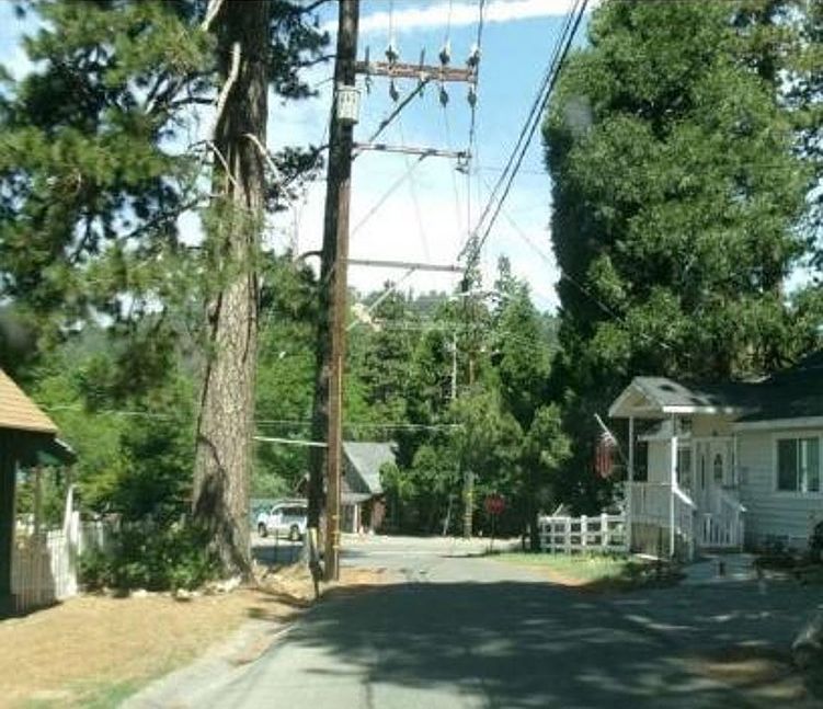 2nd image of 22992 Pine Ln