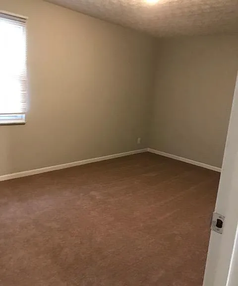 1025 Clovernoll Ct — Photo 10