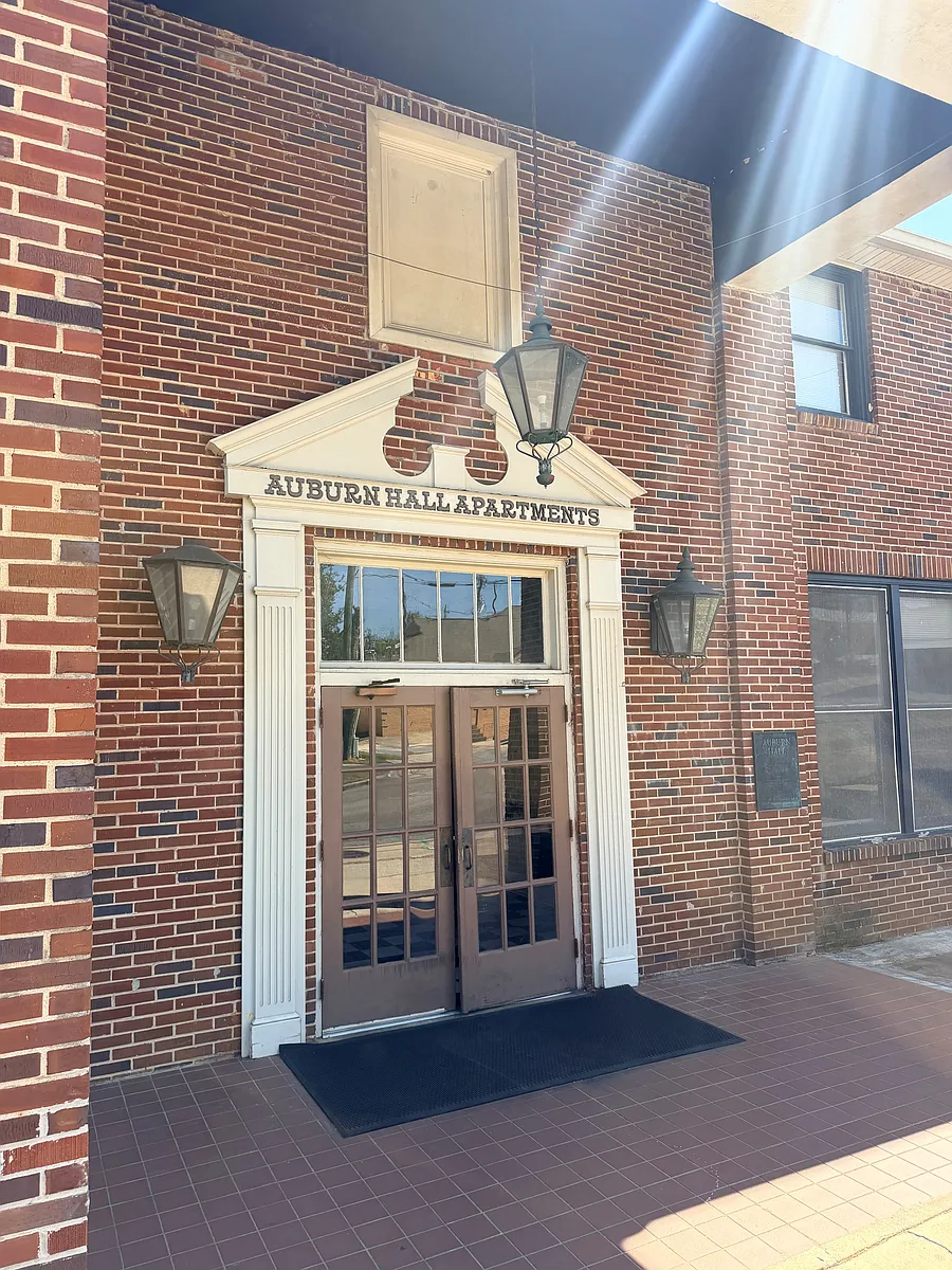 Building Photo - Auburn Hall
