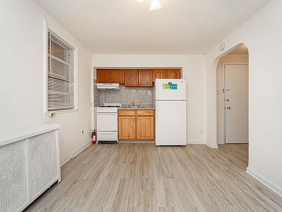 2nd image of 23-60 32nd St #1R