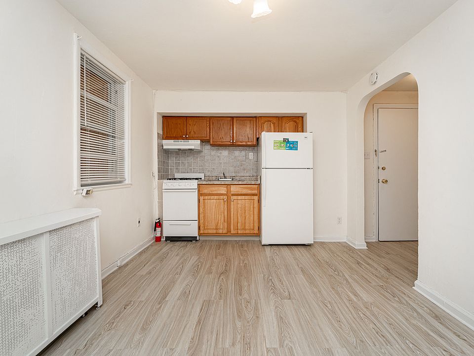 1st image of 23-60 32nd St #1D