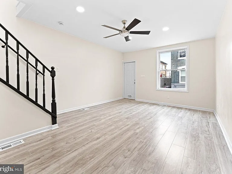 2211 Pierce St — Photo 5