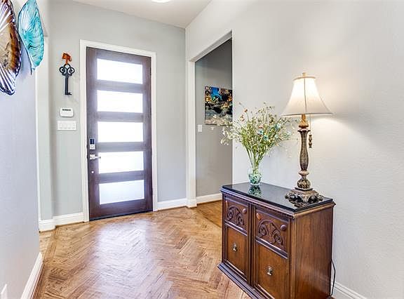 5th image of 2411 Jefferson Ave