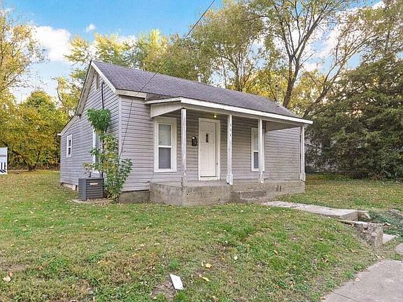 2nd image of 906 E Garfield Street