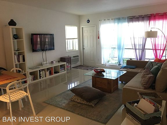 2nd image of 9850 E Bay Harbor Dr APT 09