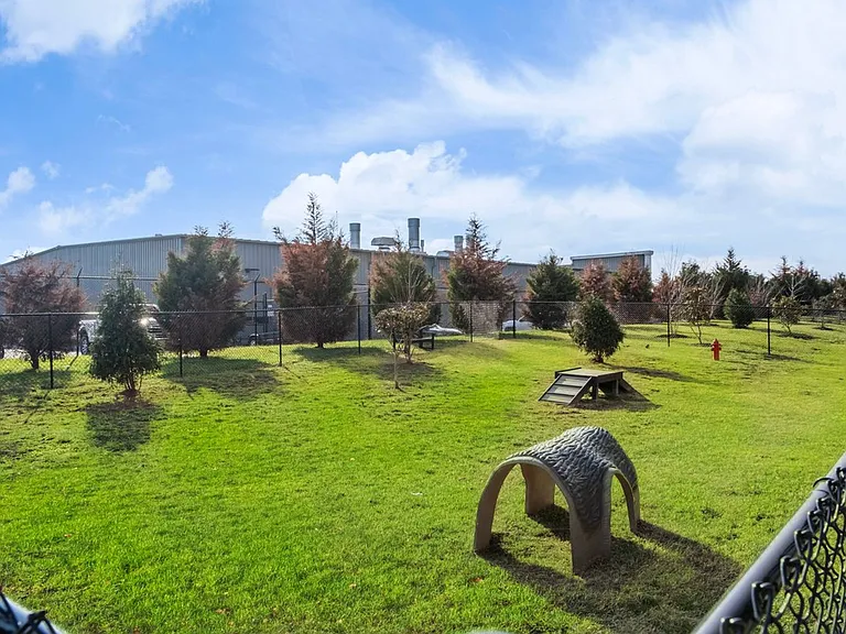 360 Luxury Townhomes — Photo 17