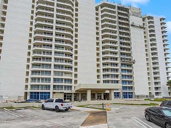 4th image of 4201 N Ocean Blvd APT 203