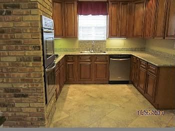 3rd image of 4505 Hessmer Ave