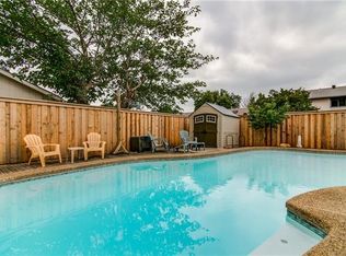 2806 Forest Park Dr, Garland, TX 75040