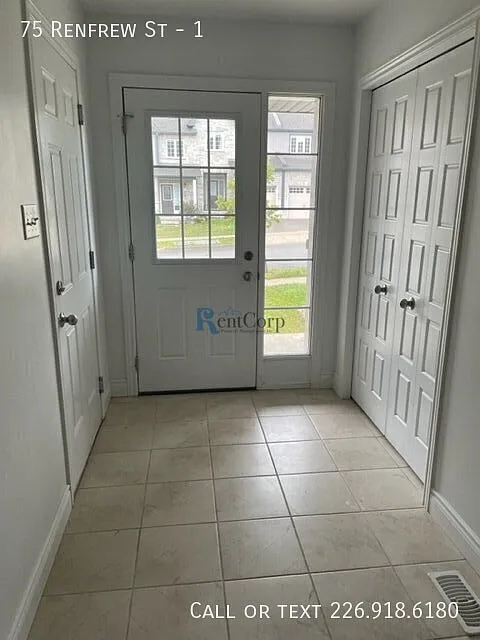 3 bed, 2.5 bath, $2,550 — Photo 3