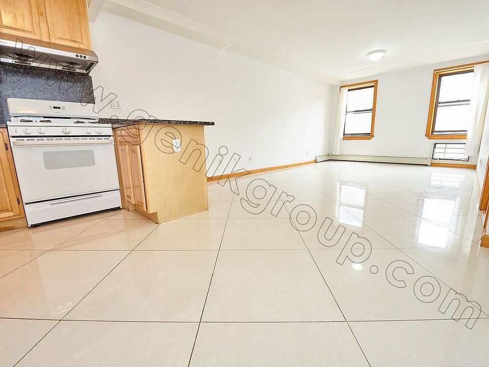 1st image of 328 Broome St APT 4A