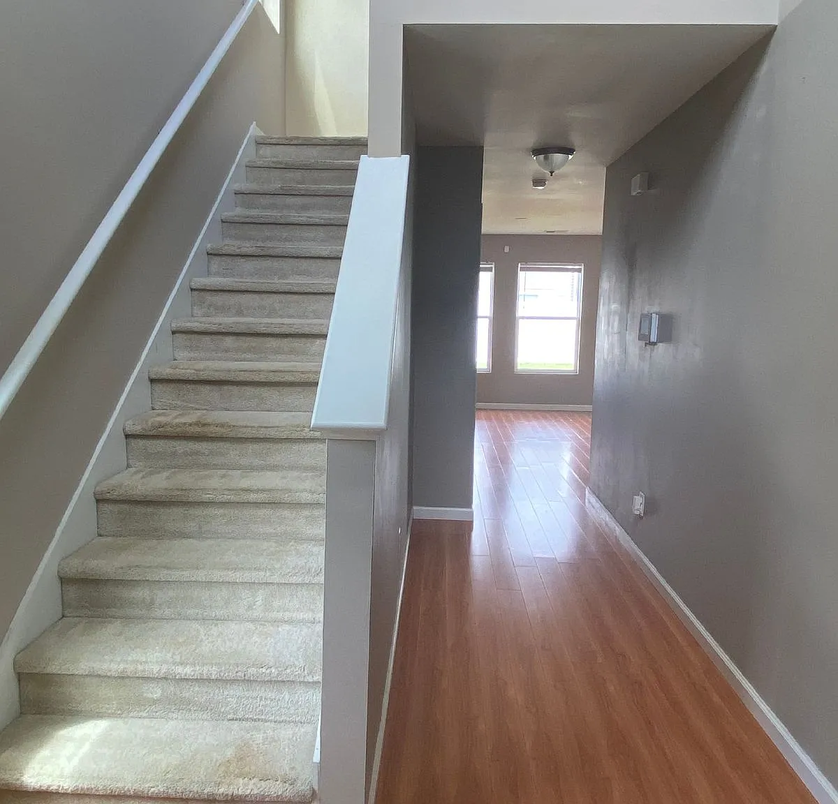 3 bed, 2.0 bath, 1520 sqft, $1,800 — Photo 3